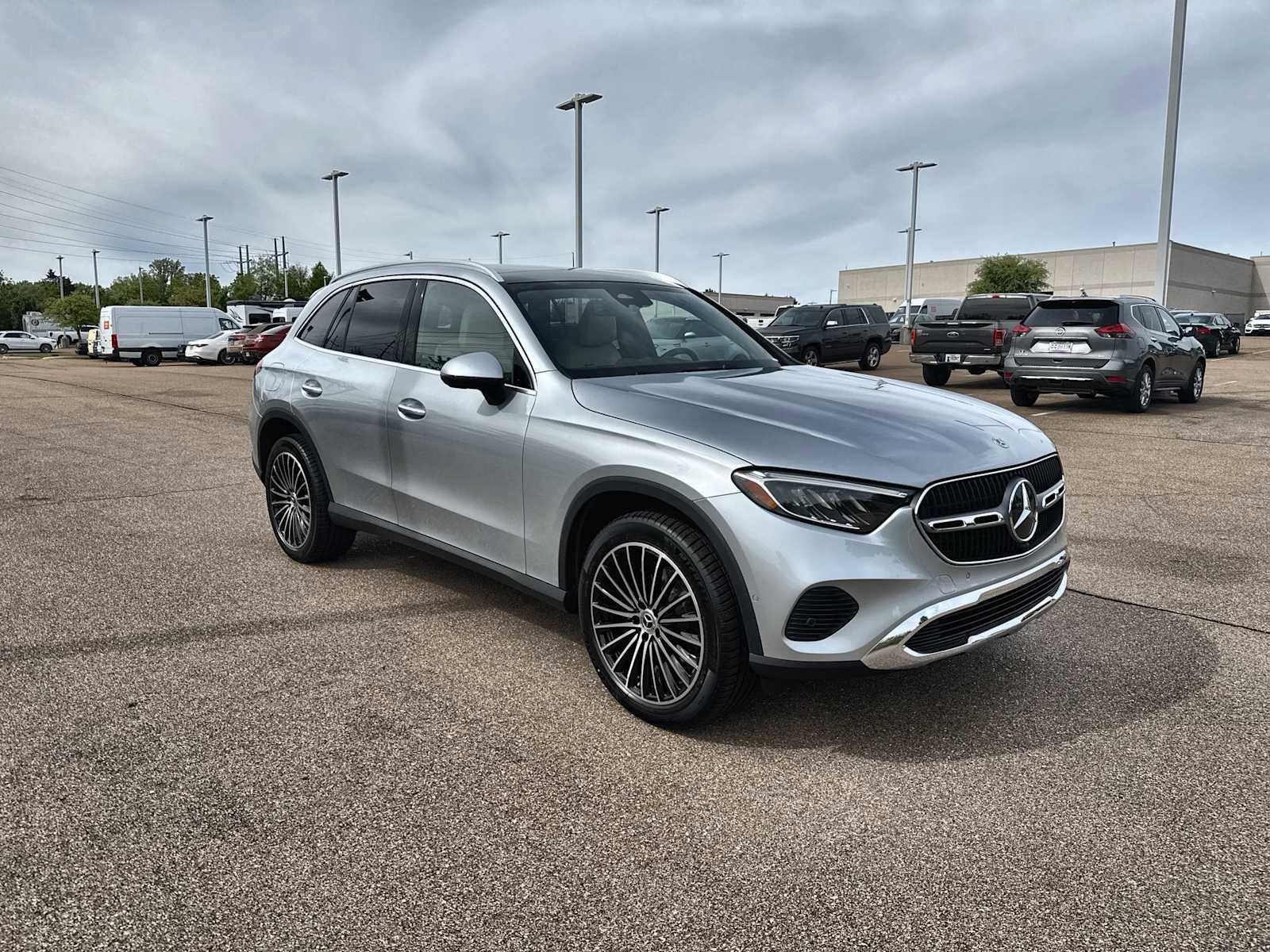 New 2026 Mercedes-Benz GLC 300 image 11