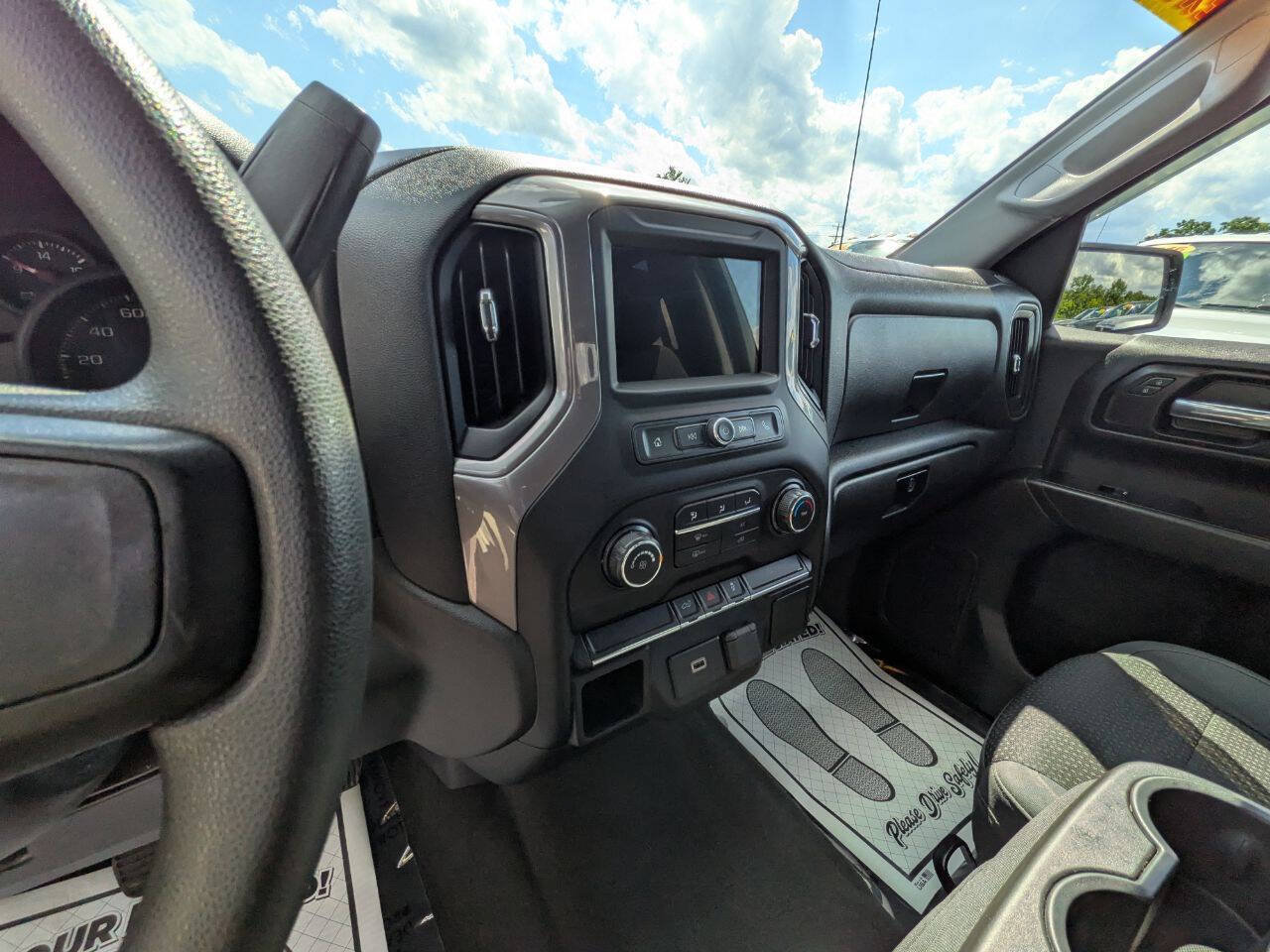 Used 2019 Chevrolet Silverado 1500 Custom w/ Custom Value Package AWD/4WD image 16