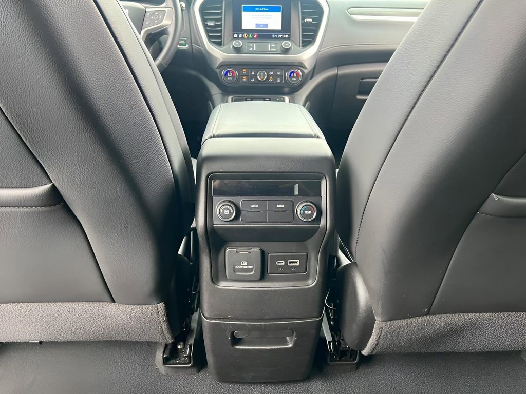 Used 2023 GMC Acadia SLT image 20