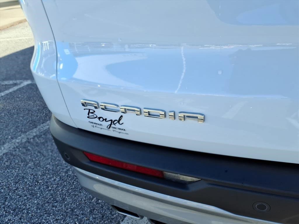 Used 2025 GMC Acadia Elevation image 5