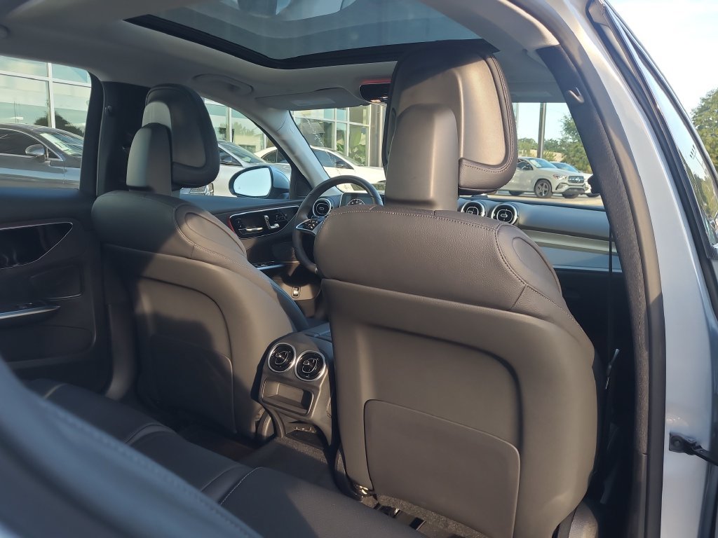 Certified 2026 Mercedes-Benz C 300 Sedan image 18