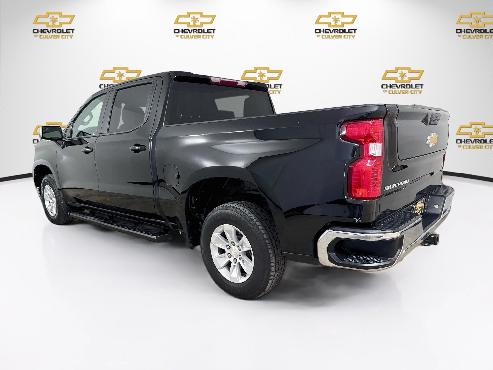 Used 2023 Chevrolet Silverado 1500 LT RWD image 6