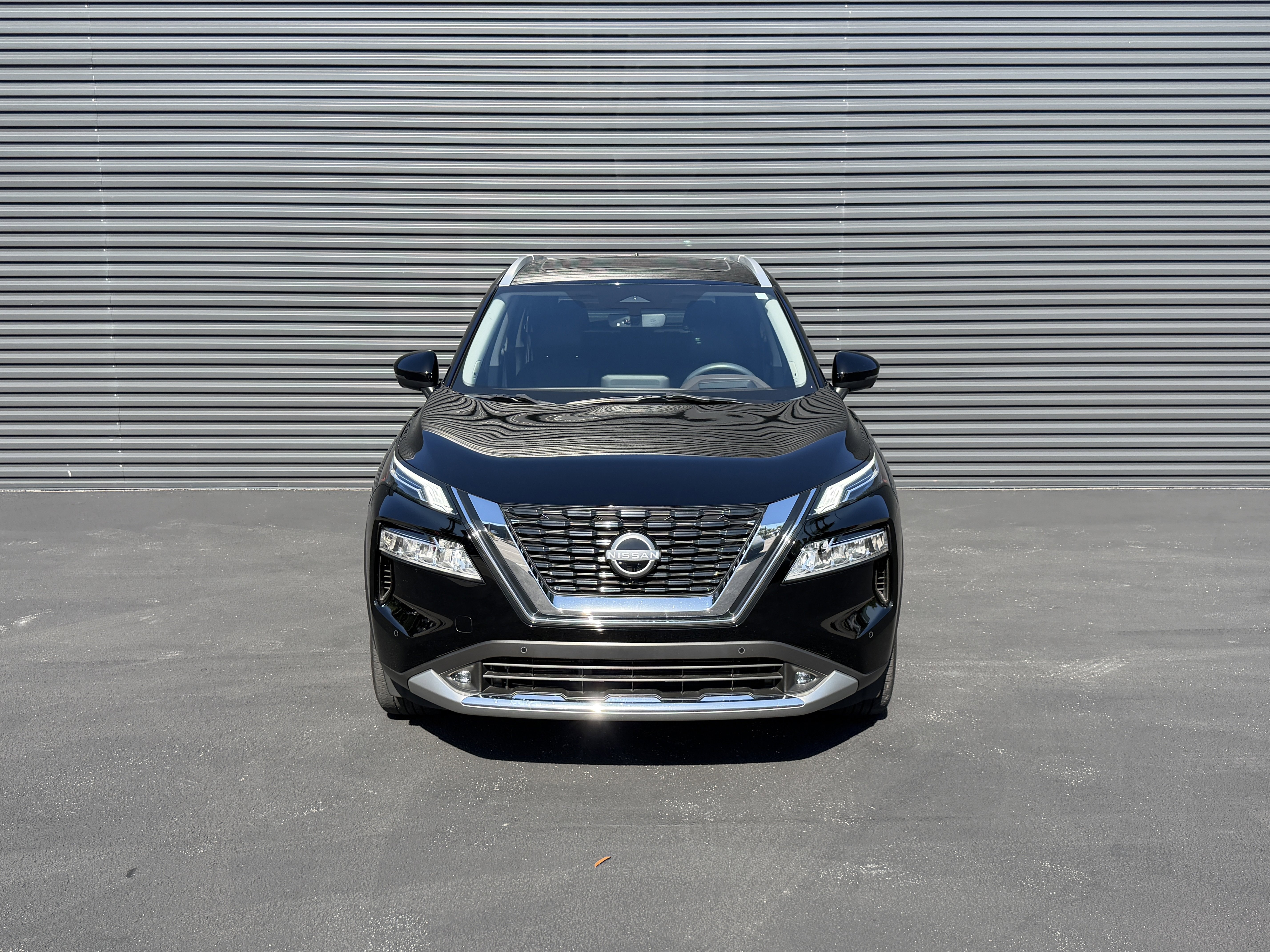 Used 2022 Nissan Rogue Platinum w/ Head-Up Display Package image 6