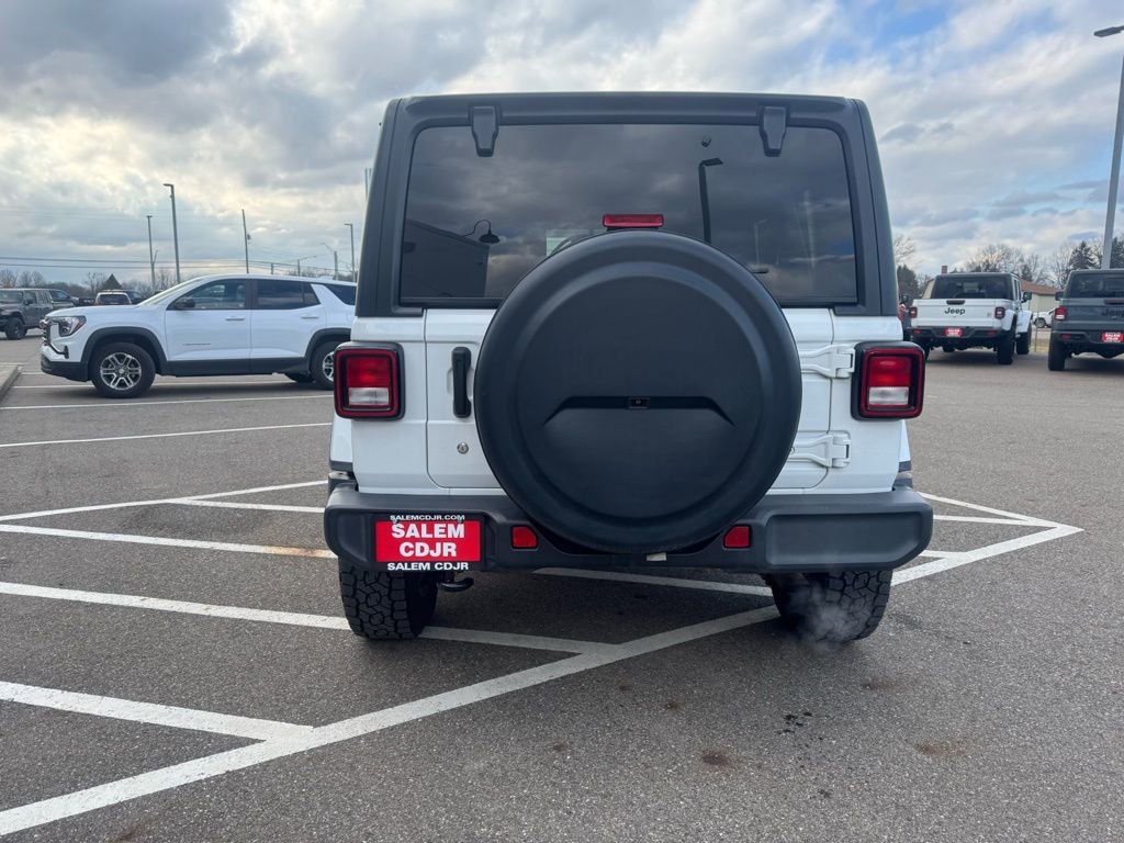Used 2019 Jeep Wrangler Unlimited Sahara image 8