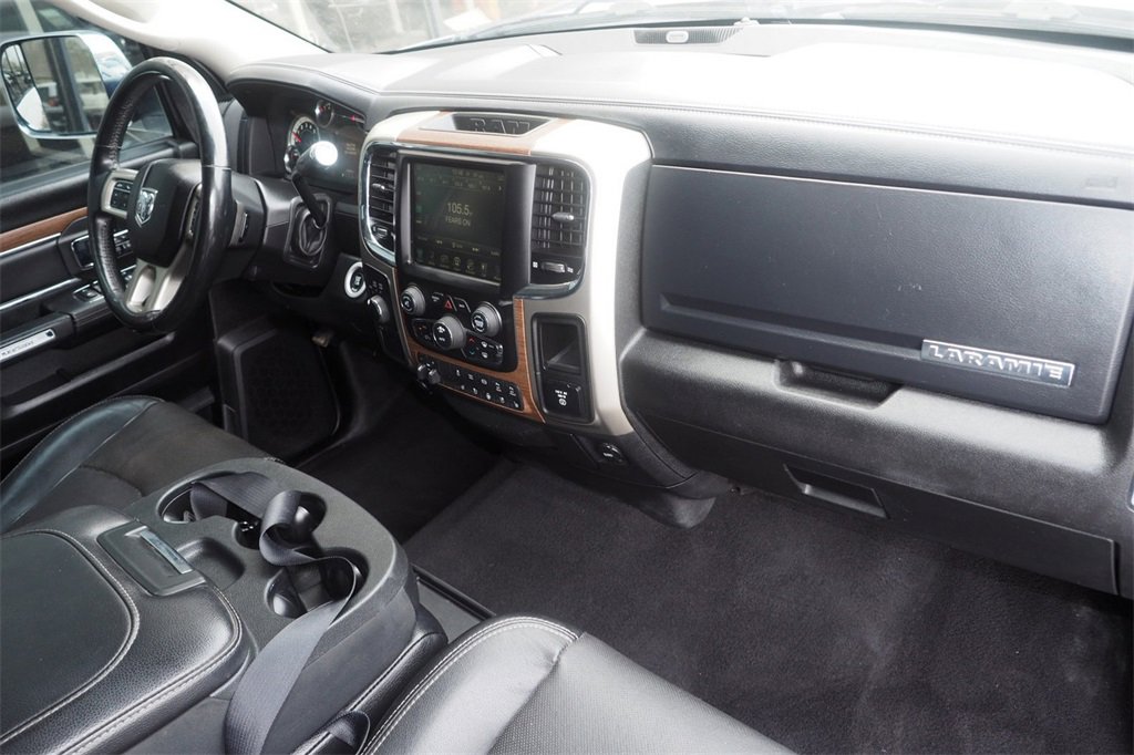Used 2016 RAM 3500 Laramie image 24
