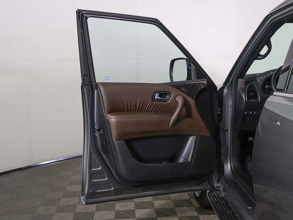 Used 2024 Nissan Armada Platinum image 24