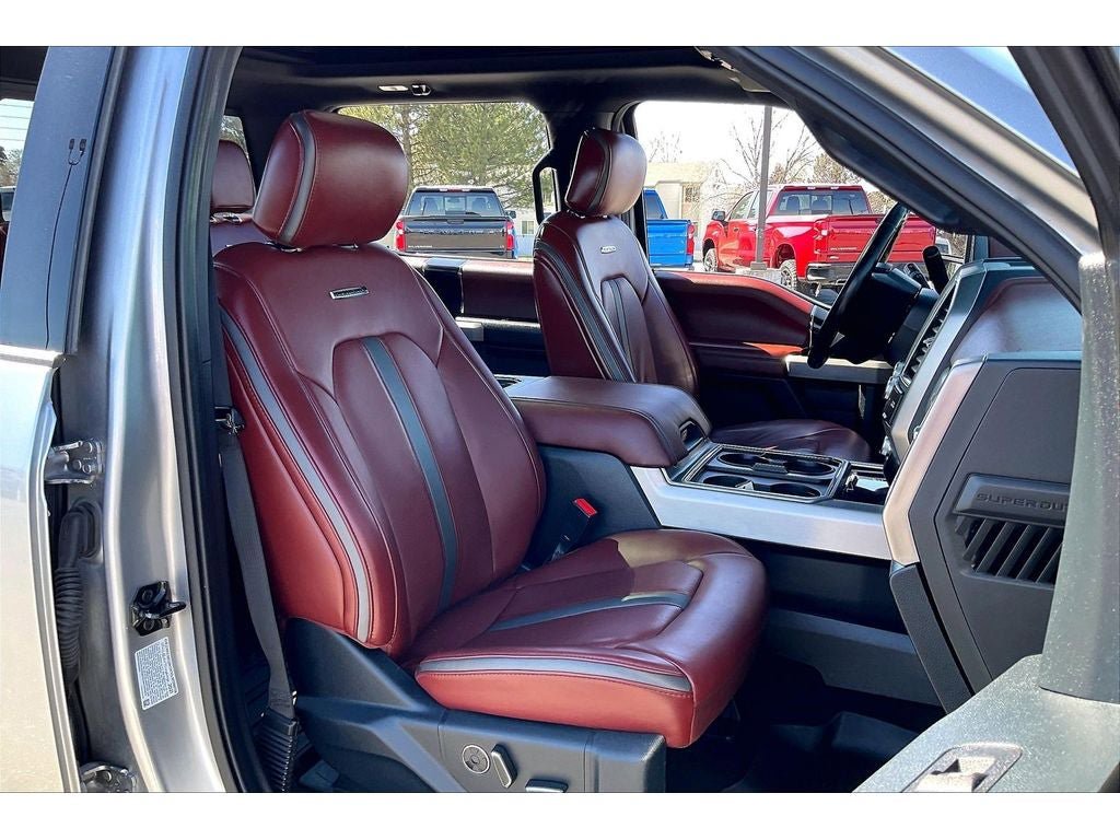 Used 2021 Ford F350 Platinum AWD/4WD image 8