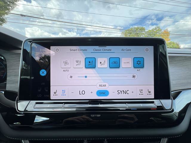 New 2026 Volkswagen Atlas SEL Premium R-Line image 18