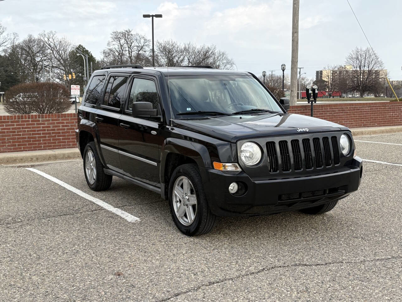 Used 2010 Jeep Patriot Latitude image 5