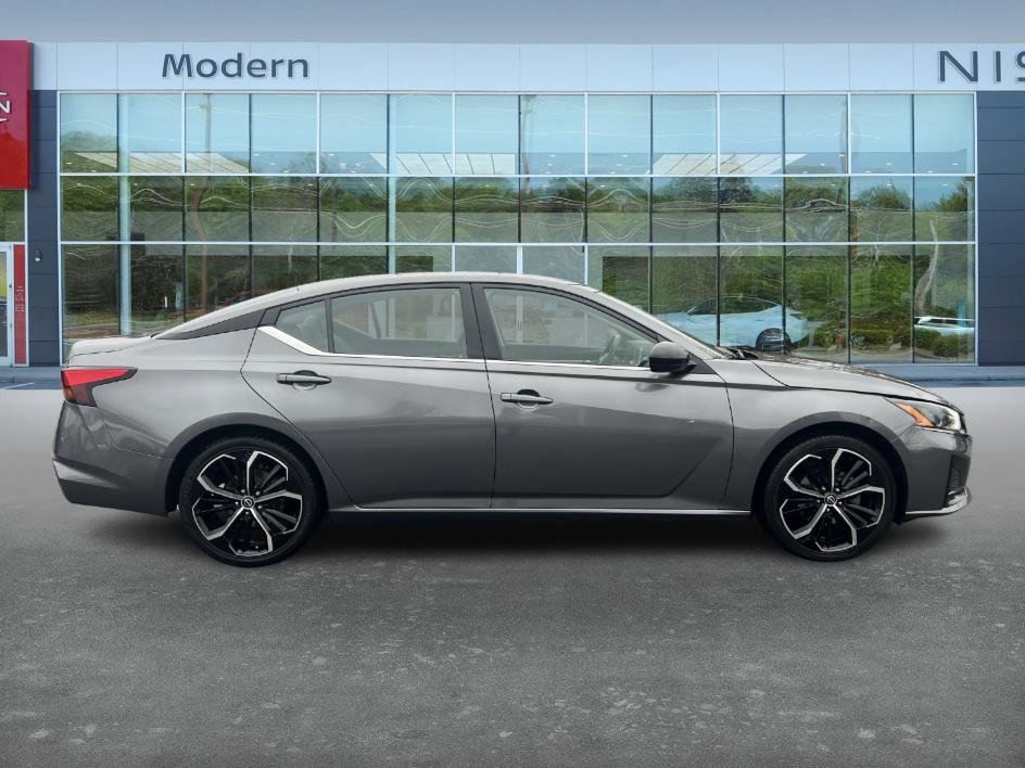 Certified 2024 Nissan Altima 2.5 SR image 4