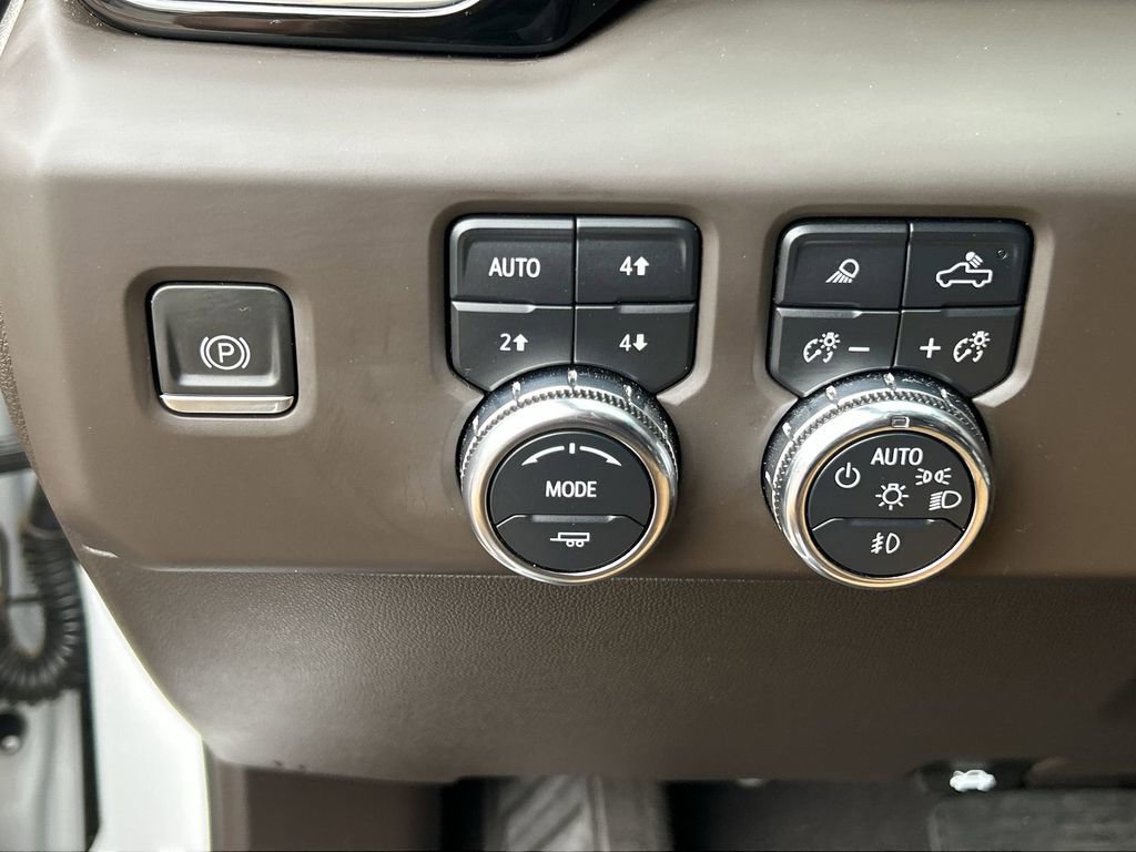 Used 2023 GMC Sierra 1500 Denali w/ Denali Reserve Package AWD/4WD image 18