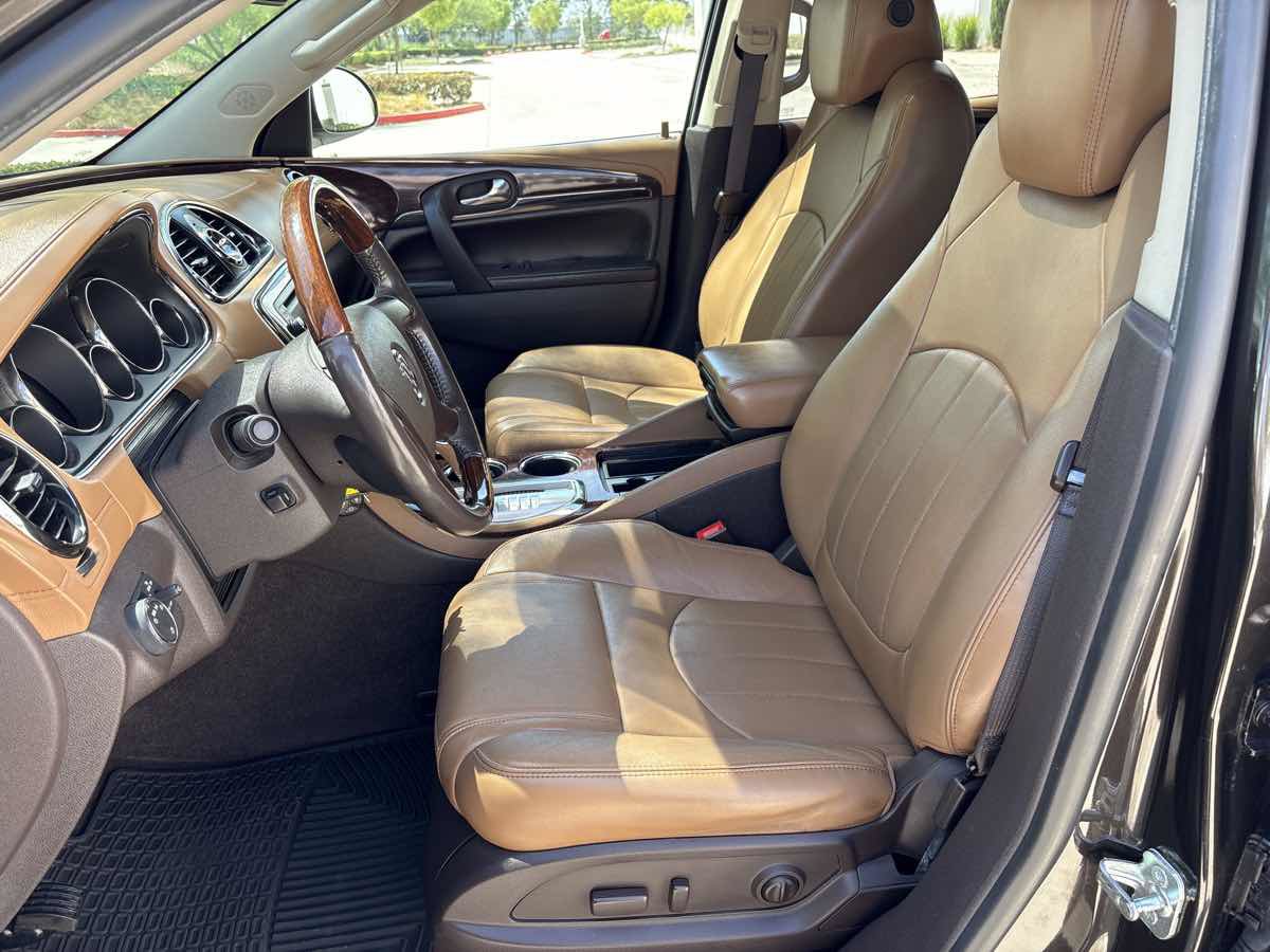 Used 2013 Buick Enclave Premium FWD image 22