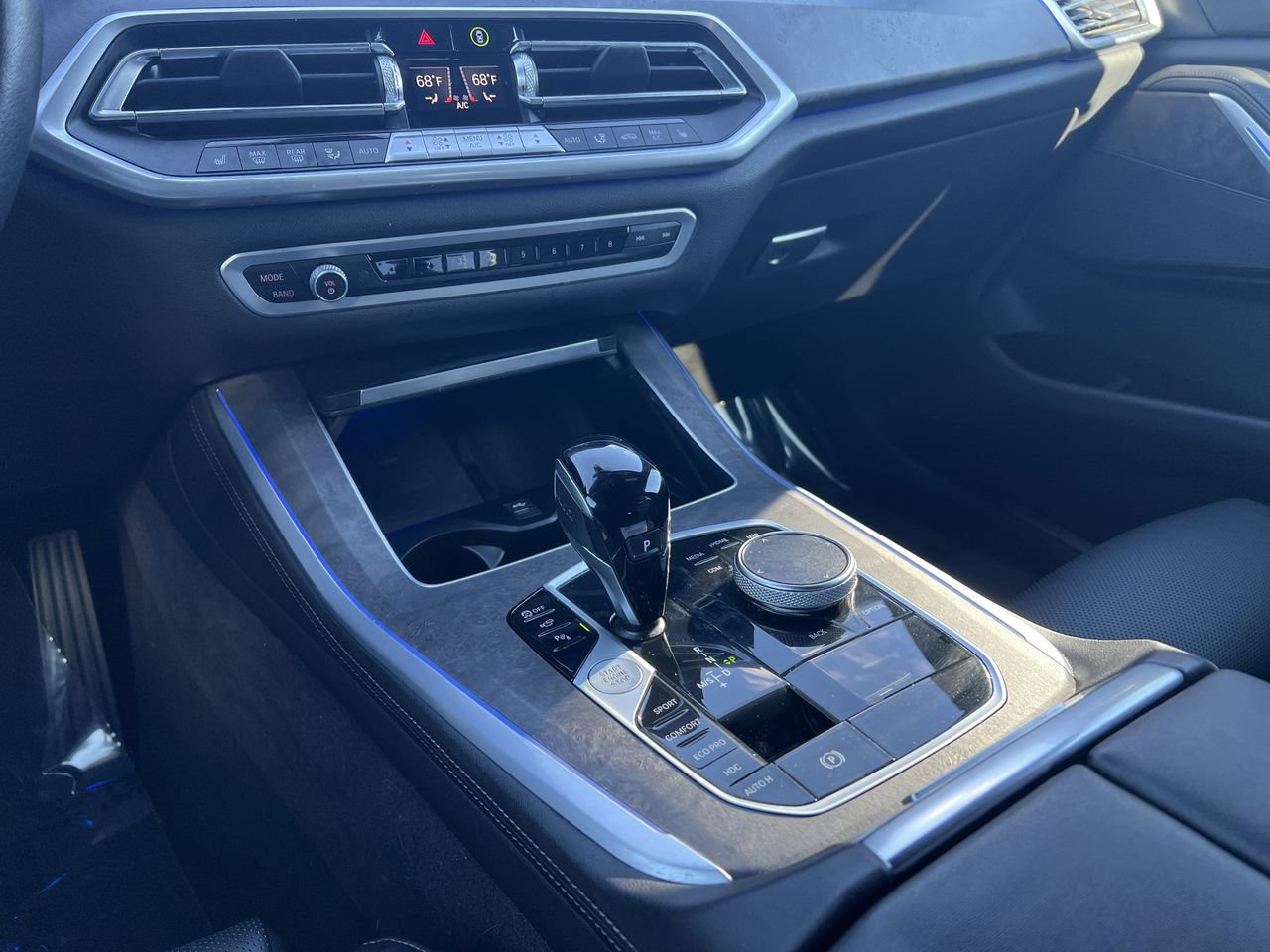 Used 2023 BMW X5 xDrive40i w/ Premium Package image 15