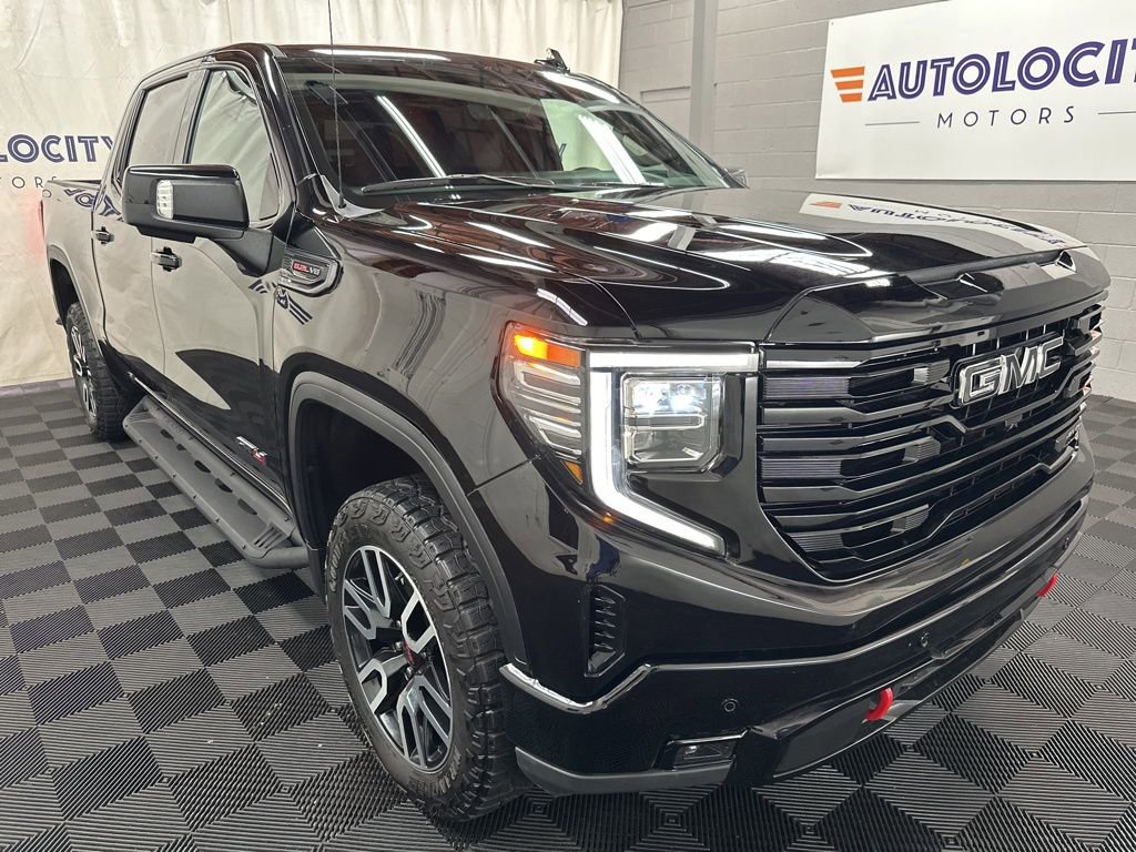 Used 2024 GMC Sierra 1500 AT4 w/ Technology Package AWD/4WD image 2