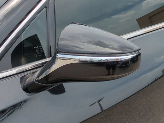 Used 2025 Lexus UX 300h FWD image 11