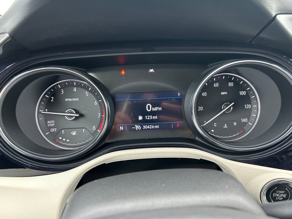 Used 2023 Buick Encore GX Essence w/ Experience Buick Package image 11