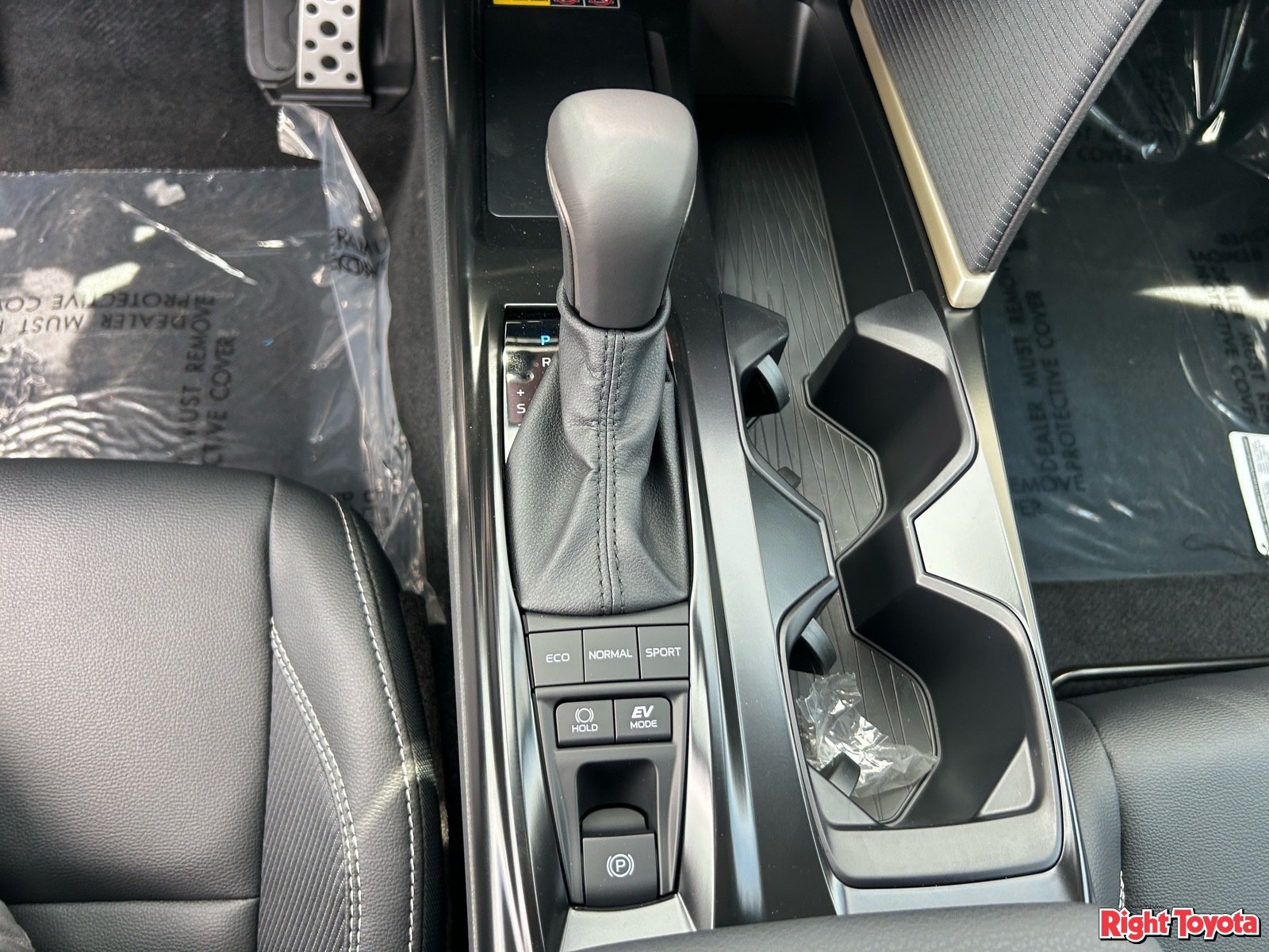 New 2026 Toyota Camry SE FWD image 28