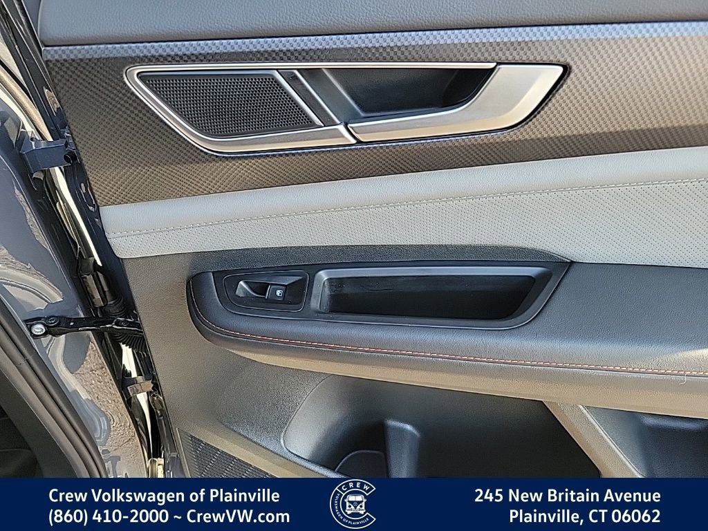 Certified 2025 Volkswagen Atlas Peak Edition SE image 46