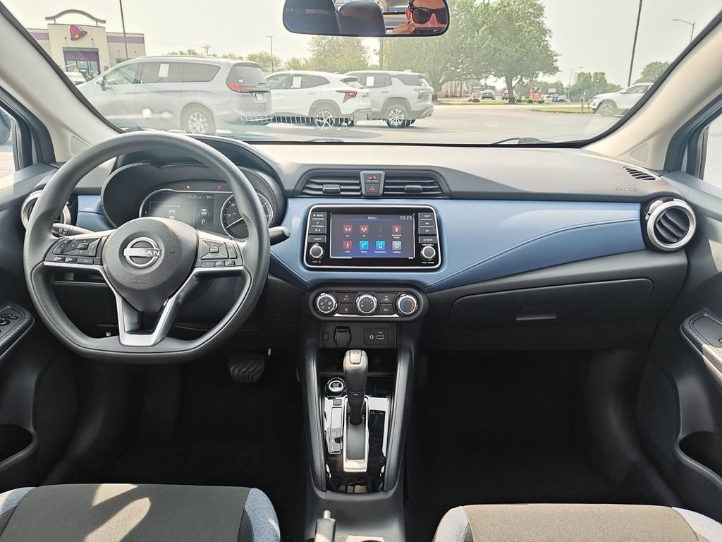 Used 2025 Nissan Versa SV FWD image 15