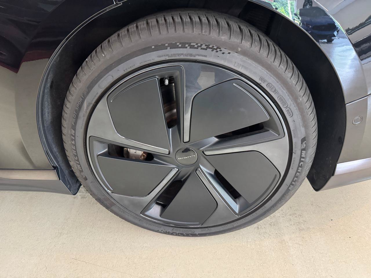 Used 2023 Lucid Air Touring AWD/4WD image 25