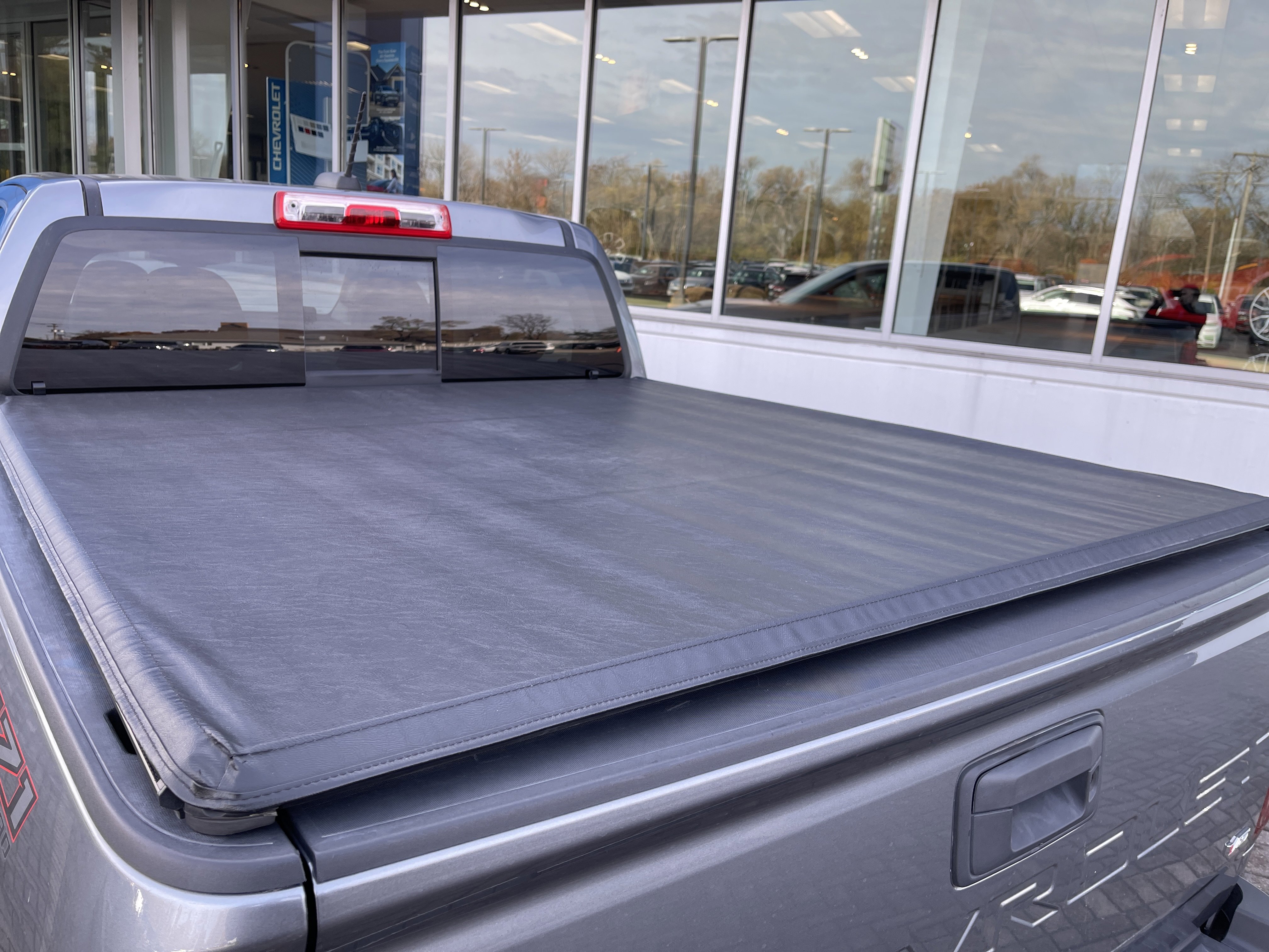 Used 2021 Chevrolet Colorado Z71 w/ Safety Package image 38