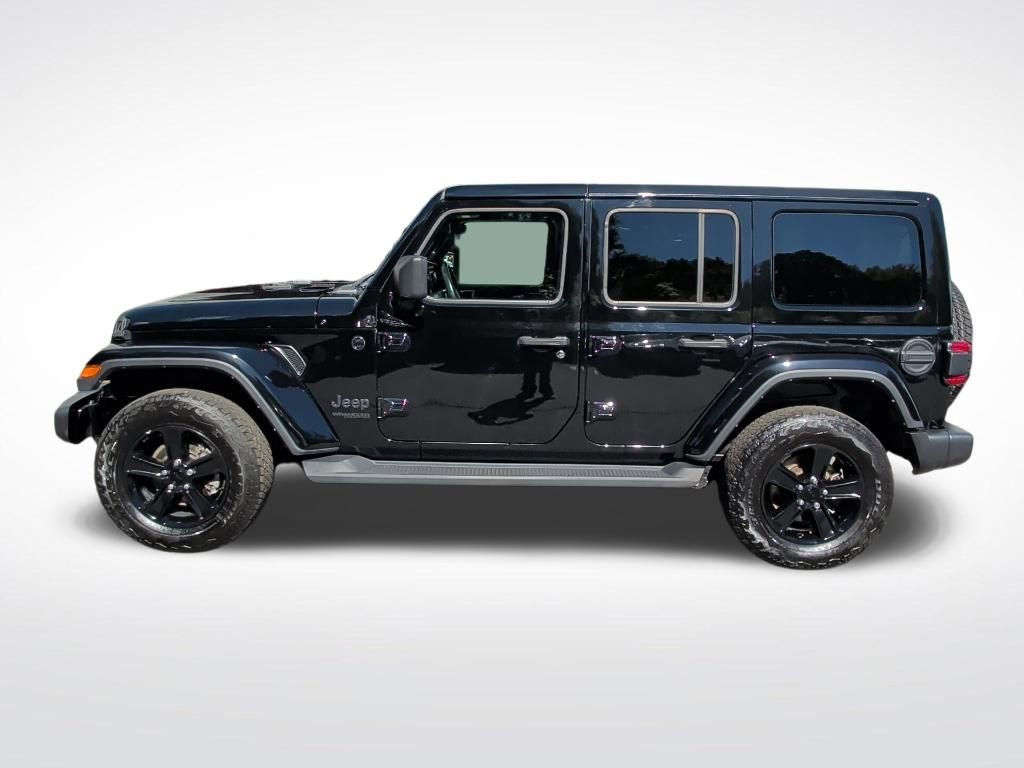 Used 2022 Jeep Wrangler Unlimited Sahara image 2