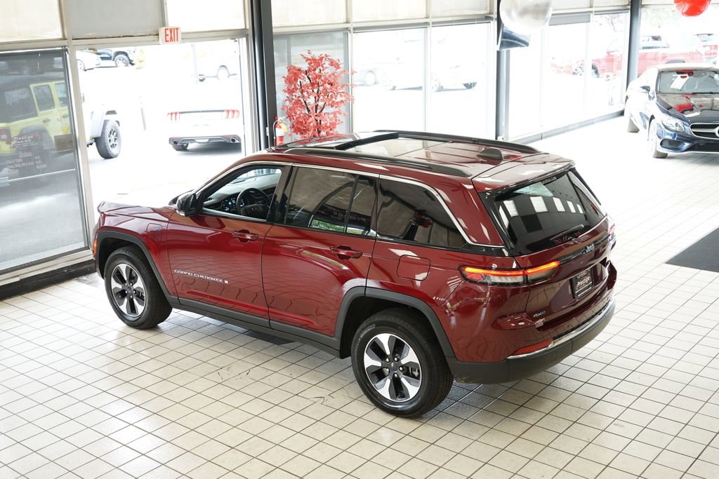 Used 2024 Jeep Grand Cherokee Limited 4xe AWD/4WD image 63