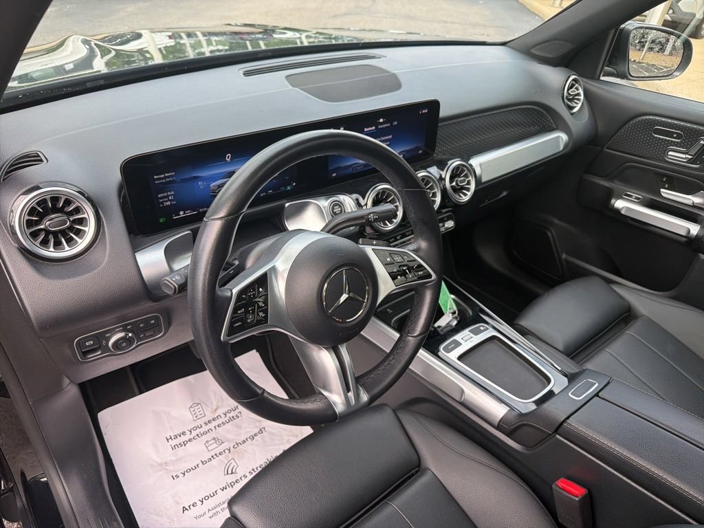 Used 2025 Mercedes-Benz GLB 250 image 12