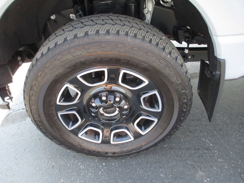 Used 2026 Ford F250 Platinum AWD/4WD image 14