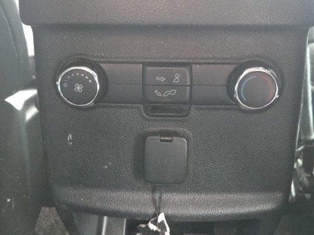 Used 2018 Ford Explorer XLT w/ Equipment Group 202A image 19