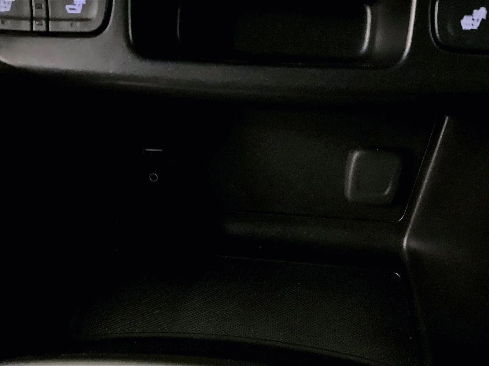 Used 2017 Chevrolet Colorado LT w/ Midnight Edition image 31