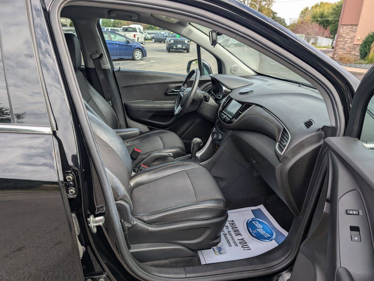 Used 2017 Chevrolet Trax LT w/ LT Convenience Package image 11