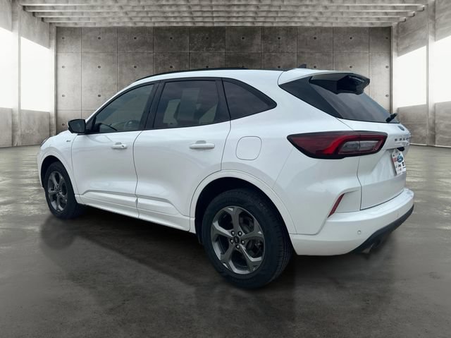Used 2023 Ford Escape ST-Line Select w/ Tech Pack #2 AWD/4WD image 7
