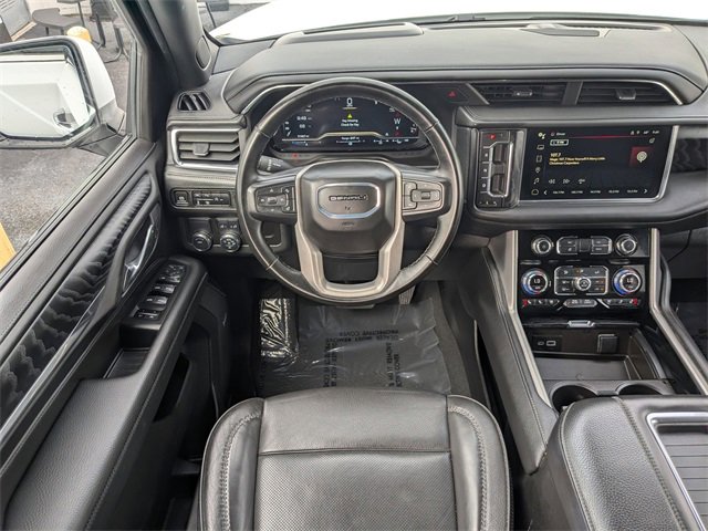 Used 2024 GMC Yukon XL Denali image 19