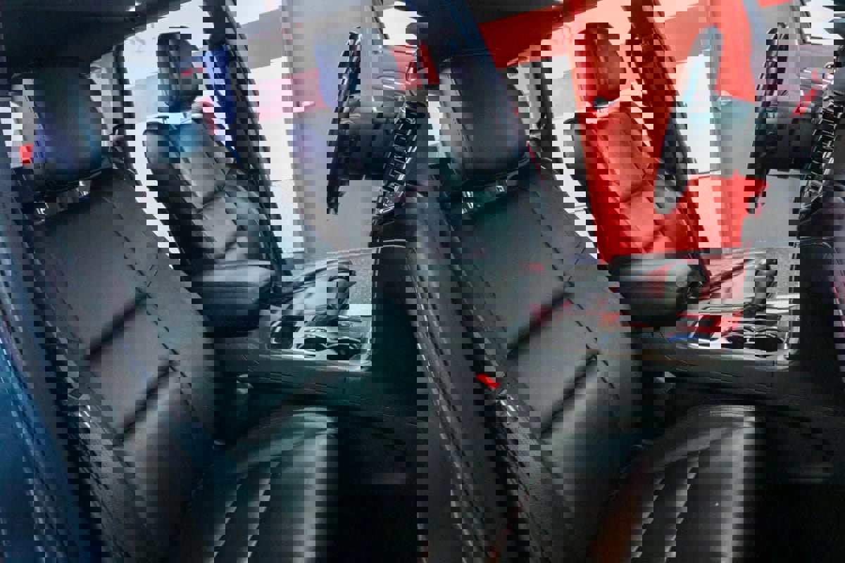 Used 2021 Jeep Grand Cherokee Limited image 23