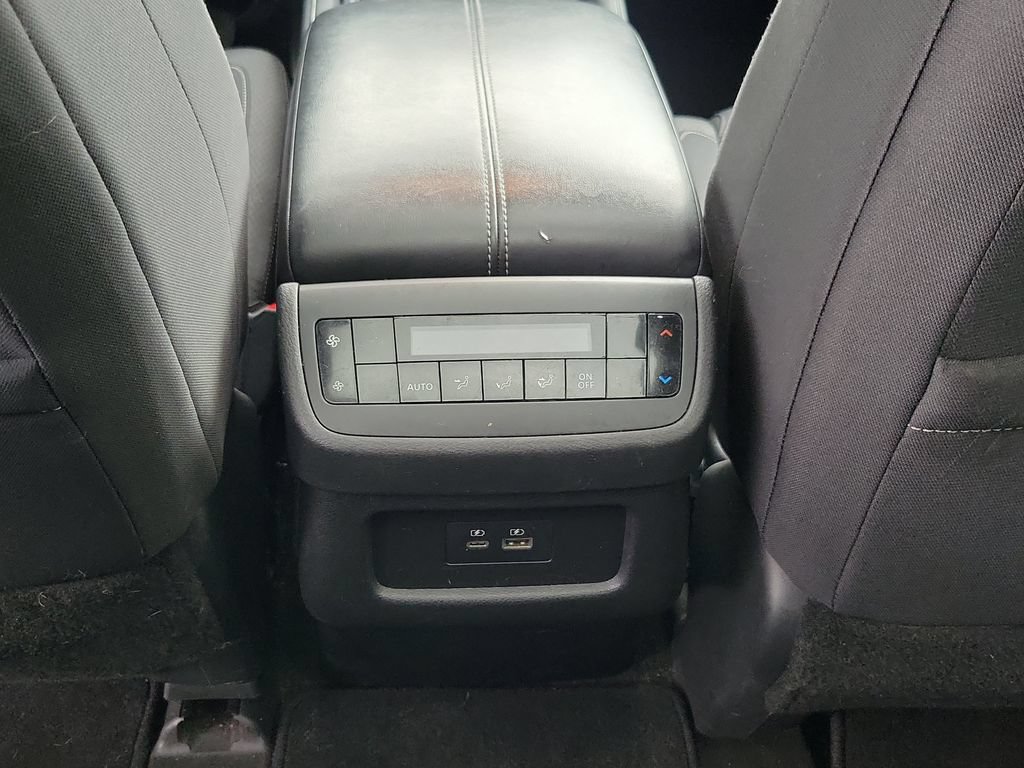 Used 2022 Nissan Pathfinder SV w/ SV Premium Package AWD/4WD image 14