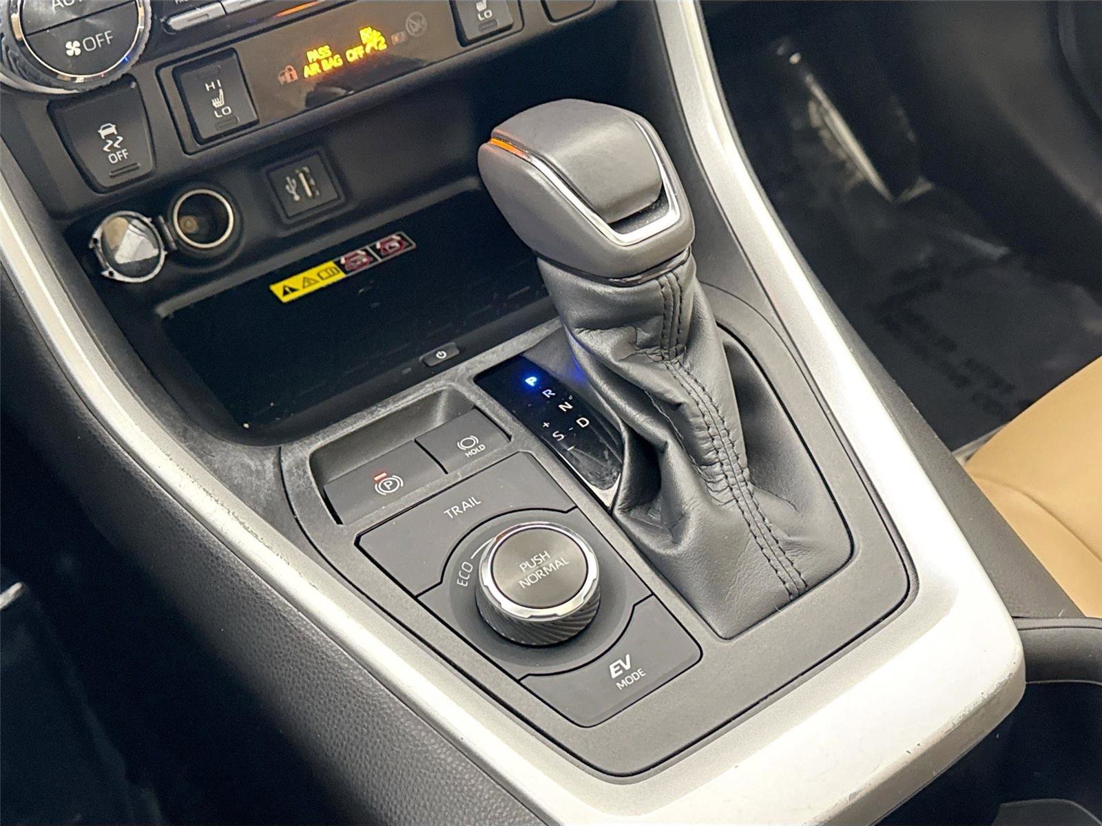 Certified 2023 Toyota RAV4 XLE Premium image 27