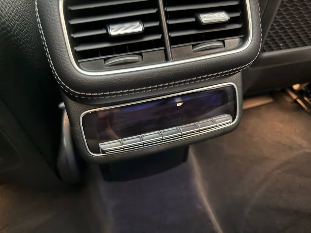 Used 2025 Mercedes-Benz GLS 450 4MATIC image 37