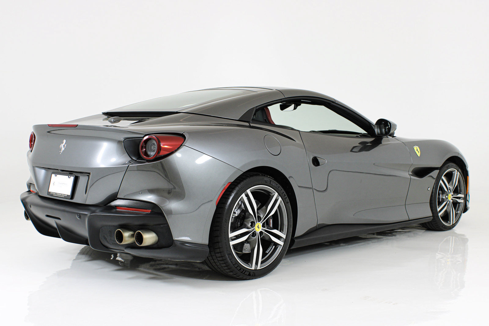 Certified 2022 Ferrari Portofino M RWD image 10