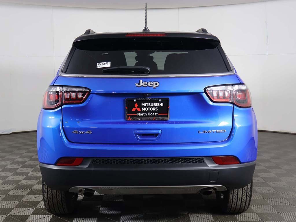 Used 2023 Jeep Compass Limited image 12