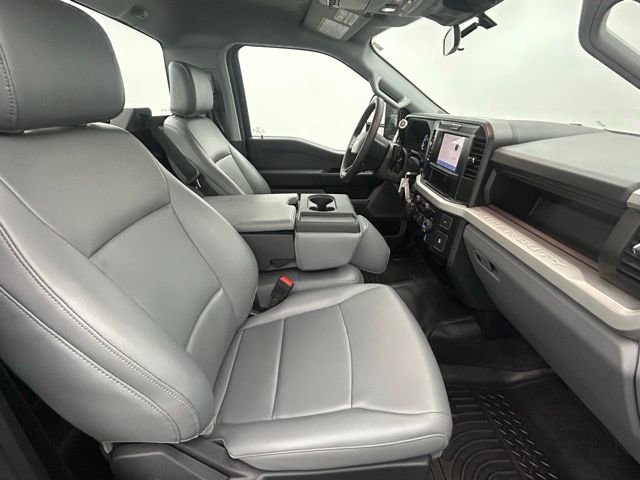 Used 2025 Ford F250 XL w/ XL Chrome Package image 30