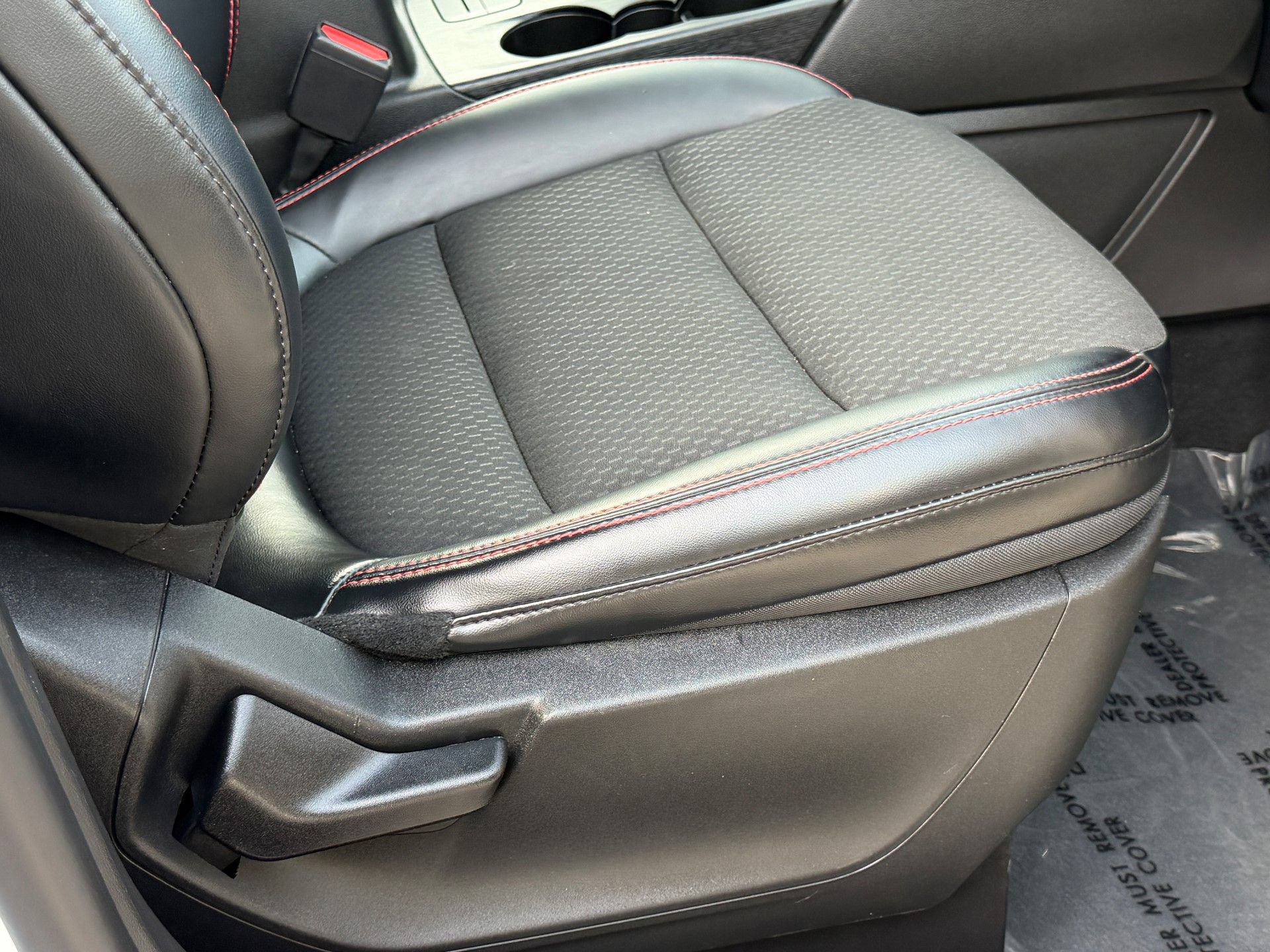 Used 2023 Ford Escape ST-Line Select AWD/4WD image 8