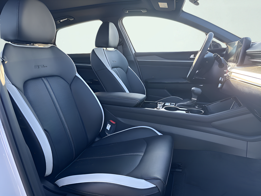 New 2026 Kia K5 GT-Line w/ GT-Line Premium Package FWD image 25
