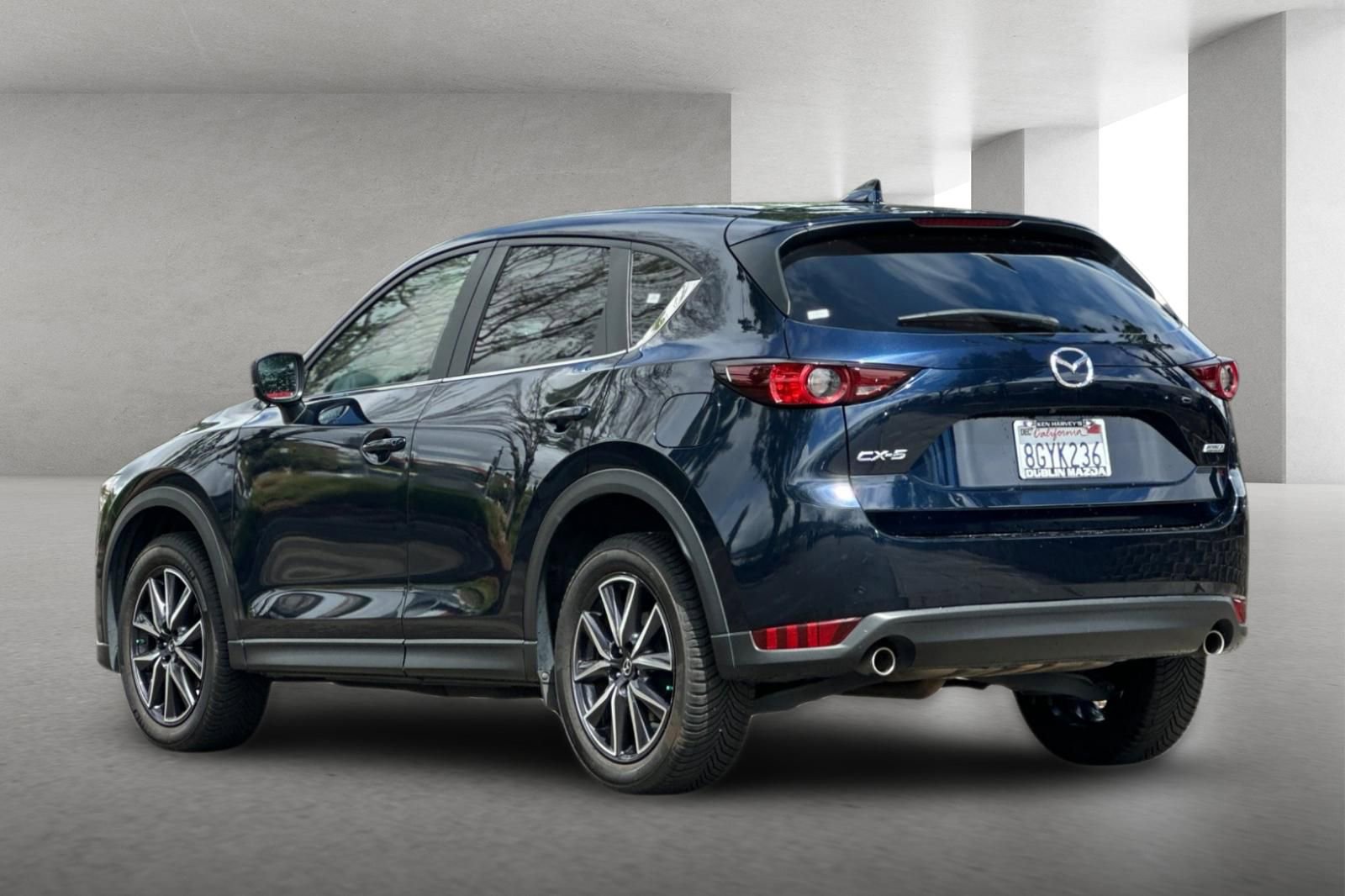 Used 2018 MAZDA CX-5 Touring image 6