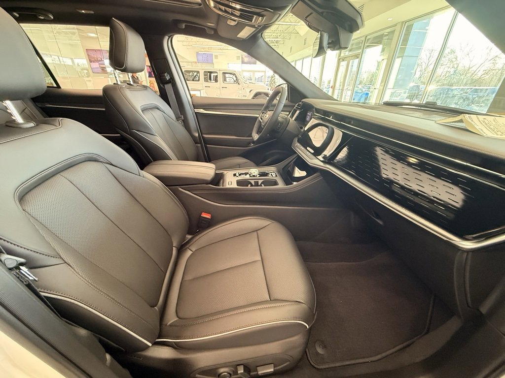 New 2025 Jeep Wagoneer S Limited image 12