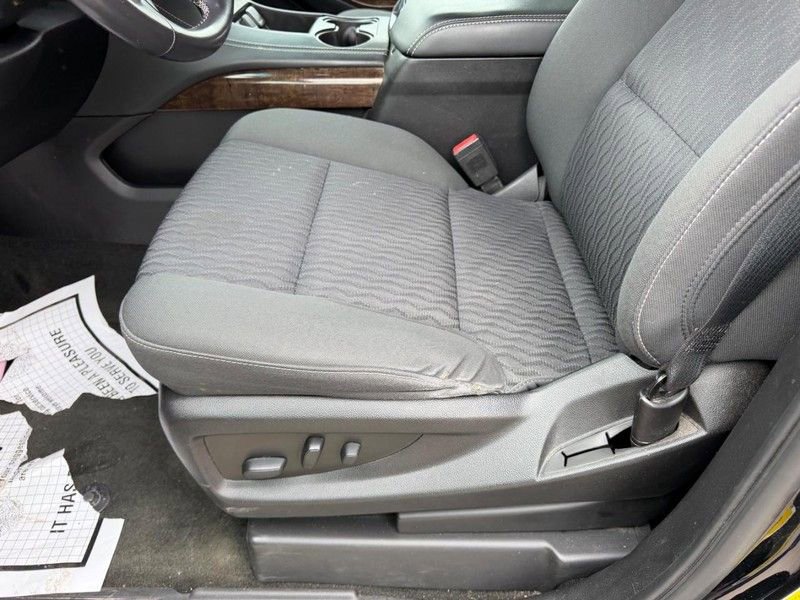 Used 2018 Chevrolet Tahoe LS w/ Enhanced Driver Alert Package AWD/4WD image 17