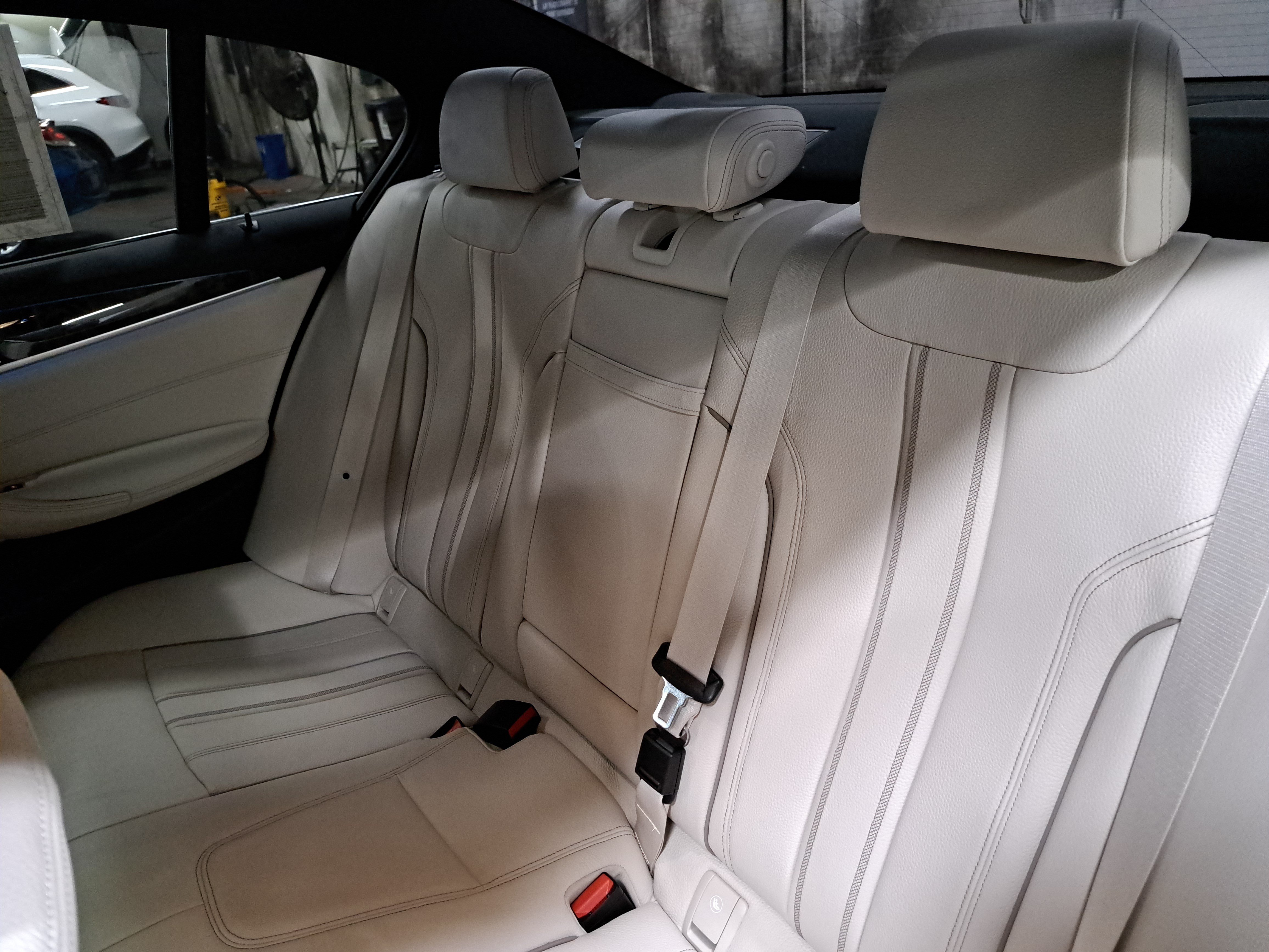 Used 2023 BMW 530e xDrive w/ Premium Package AWD/4WD image 14