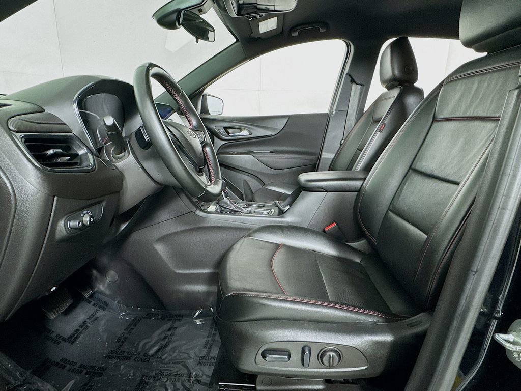 Used 2024 Chevrolet Equinox RS w/ RS Leather Package image 11