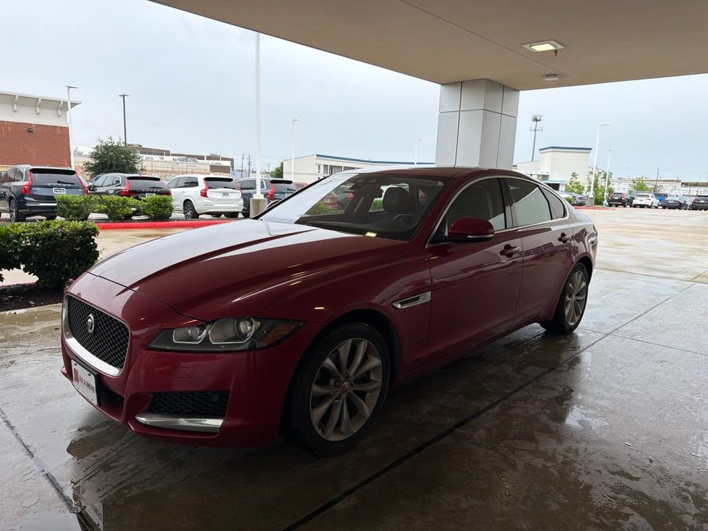 Used 2018 Jaguar XF Premium