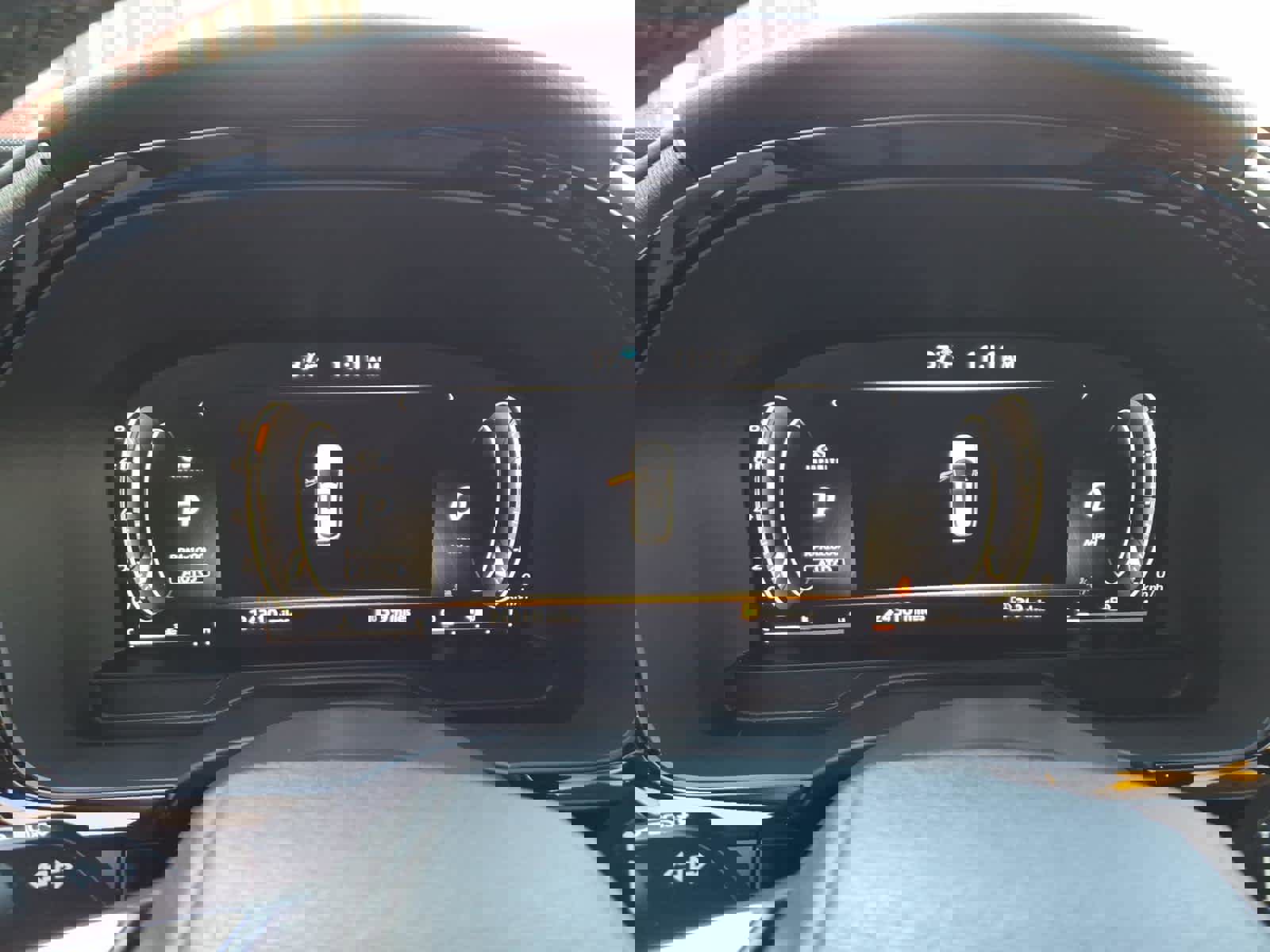 Certified 2023 INFINITI QX60 Luxe w/ Cargo Package image 8